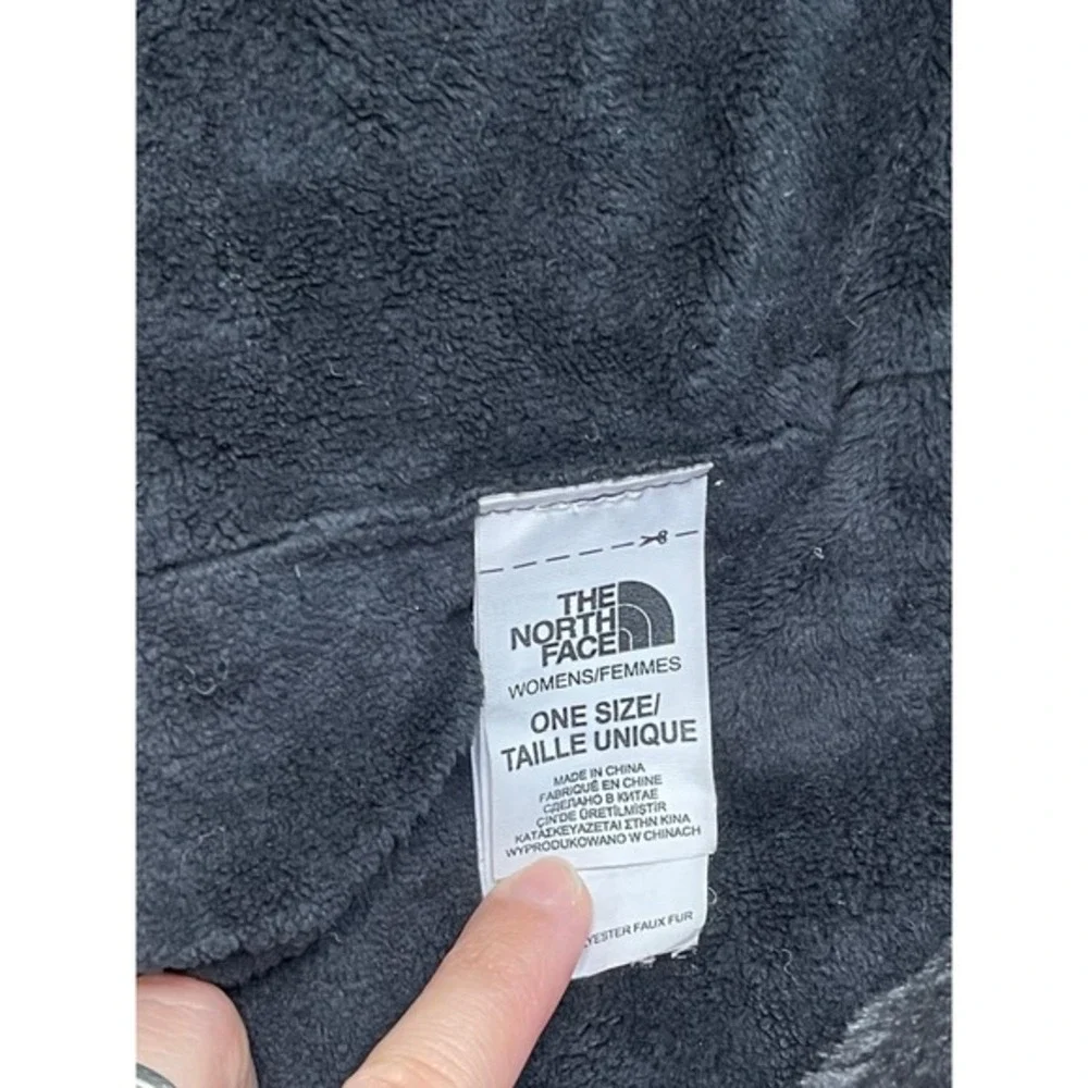 The North Face Fleece Scarf One Size Black Thermal Comfort Embroidered Logo‎